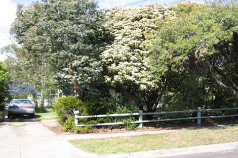 Property photo of 12 Kingswood Avenue Mount Waverley VIC 3149