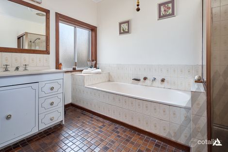 Property photo of 30 Archibald Crescent Warragul VIC 3820