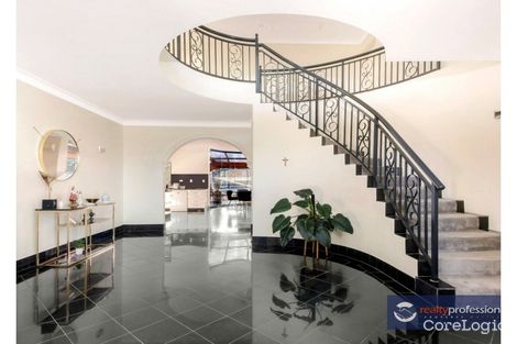 Property photo of 33 Strathalbyn Drive Oatlands NSW 2117
