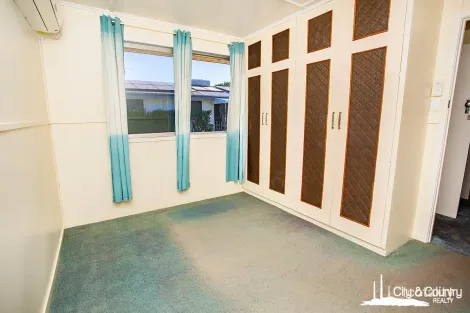 Property photo of 9 Diamond Crescent Happy Valley QLD 4825