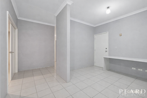 Property photo of 1 Ballybofey Loop Bullsbrook WA 6084