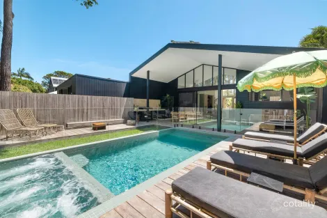 Property photo of 13 Kalemajere Drive Suffolk Park NSW 2481