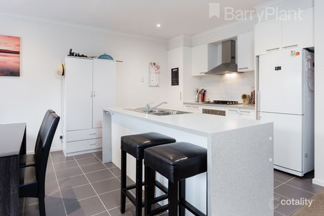 Property photo of 5 Prichard Walk Point Cook VIC 3030