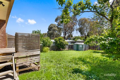 Property photo of 17 Aster Close Meadow Heights VIC 3048