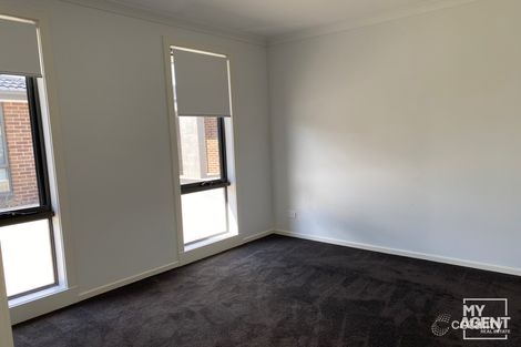 Property photo of 2/595 Tarneit Road Hoppers Crossing VIC 3029
