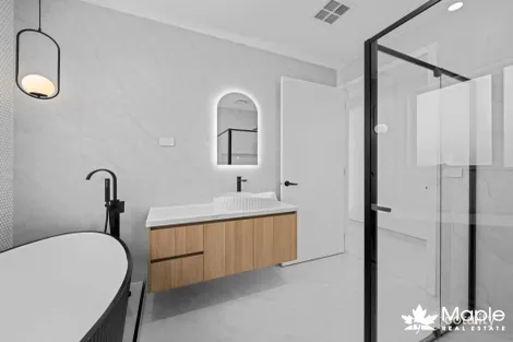 Property photo of 13 Butterfly Crescent Mickleham VIC 3064