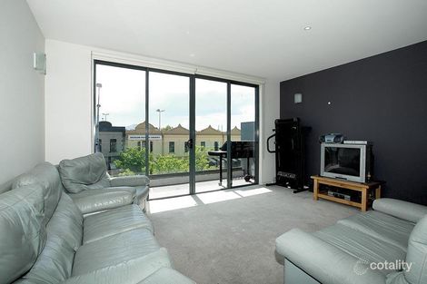 Property photo of 3/208 Bay Street Port Melbourne VIC 3207