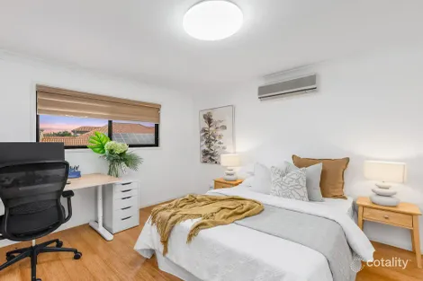 Property photo of 42 Wendouree Crescent Westlake QLD 4074