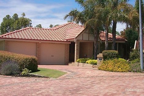 17 Corander Gdns, Carine, WA 6020