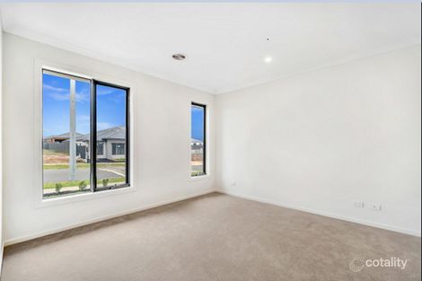 Property photo of 79 Positano Circuit Berwick VIC 3806