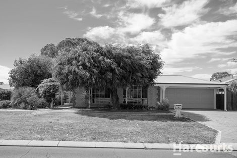 Property photo of 38 Pebble Beach Boulevard Meadow Springs WA 6210