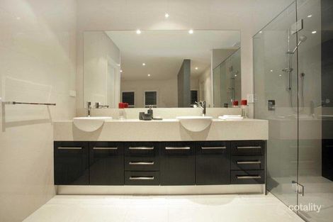 Property photo of 7 Cruise Street Point Cook VIC 3030