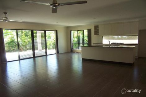 Property photo of 8 Seanna Avenue Yeppoon QLD 4703