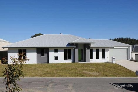 16 Hillside Cct, Chermside West, QLD 4032