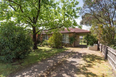 27 Shakespeare Ave, Mooroolbark, VIC 3138