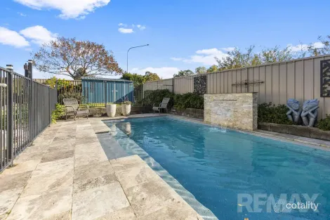 Property photo of 75 Strickland Drive Boorooma NSW 2650