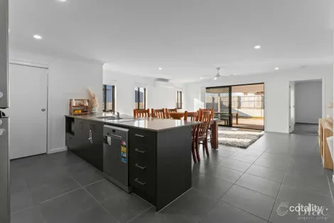 Property photo of 159 Woodline Drive Spring Mountain QLD 4300