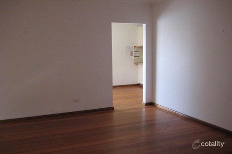 Property photo of 31 Chedgey Drive St Albans VIC 3021