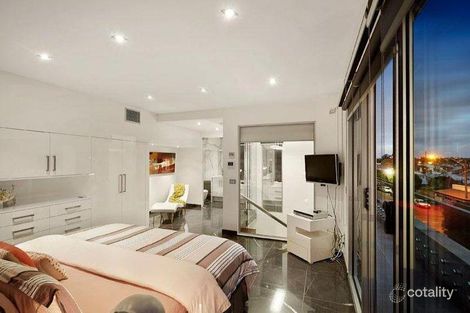 Property photo of 375 Canning Street Carlton North VIC 3054