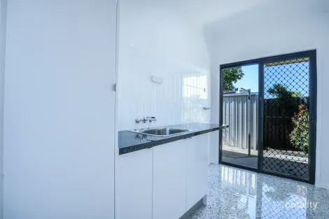 Property photo of 3 Curran Street Clinton QLD 4680