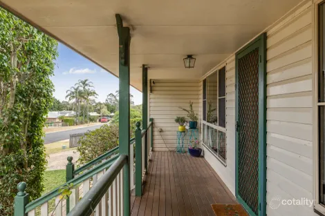 Property photo of 9 Honeysuckle Drive Glenvale QLD 4350