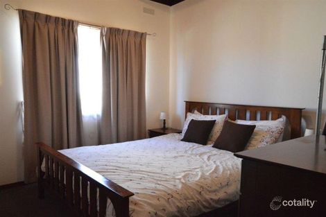Property photo of 25 Kennington Road Rosebud VIC 3939