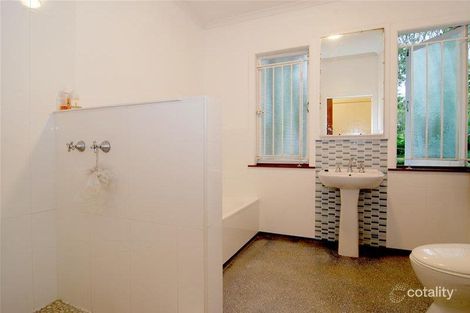 Property photo of 389 Chatsworth Road Coorparoo QLD 4151