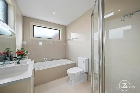 Property photo of 1/15 Somerset Road Glen Iris VIC 3146