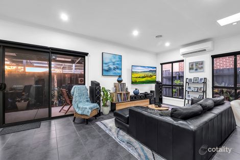Property photo of 21 Waltzing Drive Lynbrook VIC 3975