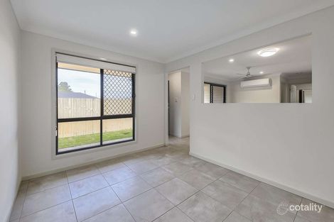 2/11 Simpson St, Collingwood Park, QLD 4301