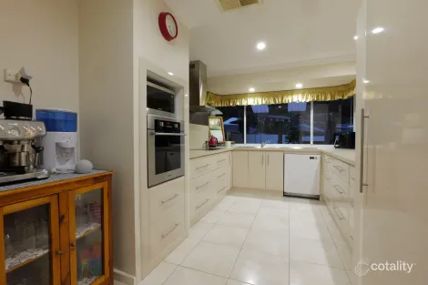 Property photo of 21 Kincraig Way Duncraig WA 6023