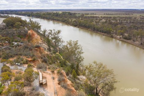 Property photo of 8 Bottle Tree Drive Merbein VIC 3505