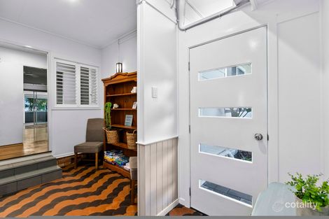 Property photo of 40 Kingfisher Parade Toogoom QLD 4655