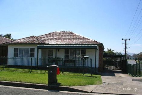 38 Fairy Ave, Fairy Meadow, NSW 2519