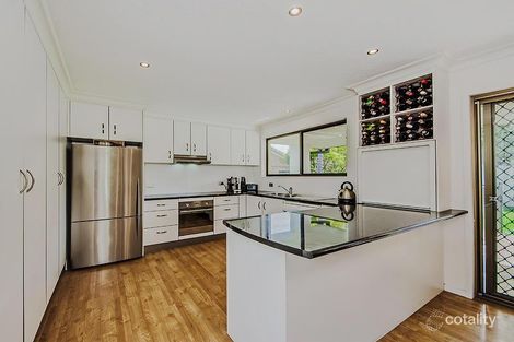 Property photo of 25 Chartwell Drive Benowa QLD 4217