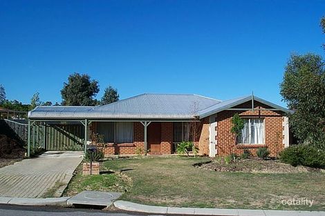 10 Wenstead Pl, Stratton, WA 6056