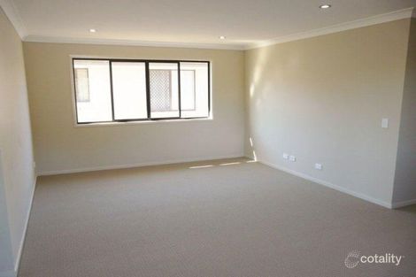 Property photo of 35 Dinnigan Crescent Durack QLD 4077