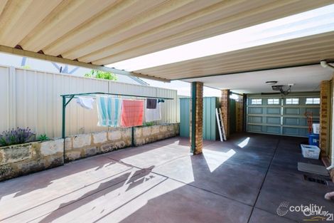 Property photo of 19 Bottlebrush Drive Thornlie WA 6108