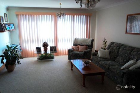 Property photo of 36 Huxley Drive Horsley NSW 2530