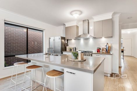 Property photo of 29 Travers Street Craigieburn VIC 3064