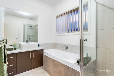 Property photo of 14 Kennet Way Craigieburn VIC 3064