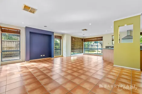 Property photo of 5 Crane Street Berwick VIC 3806