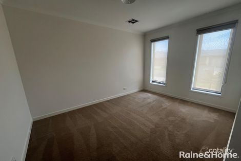 Property photo of 26 Raddle Road Aintree VIC 3336