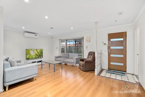 Property photo of 5 Kendra Place Keysborough VIC 3173