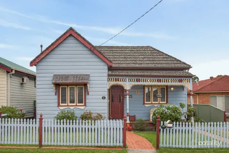 17 Myrtle St, Granville, NSW 2142