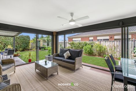 Property photo of 33 Yammerbook Way Cranbourne East VIC 3977