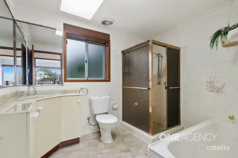 Property photo of 79 Waldegrave Crescent Vincentia NSW 2540
