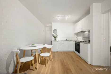 Property photo of 2/6 Marrawah Street Lyons ACT 2606