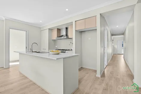 Property photo of 5 Bartle Way Donnybrook VIC 3064