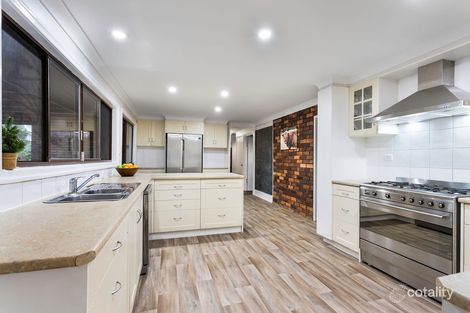 Property photo of 39 Theuerkaufs Road Fairney View QLD 4306